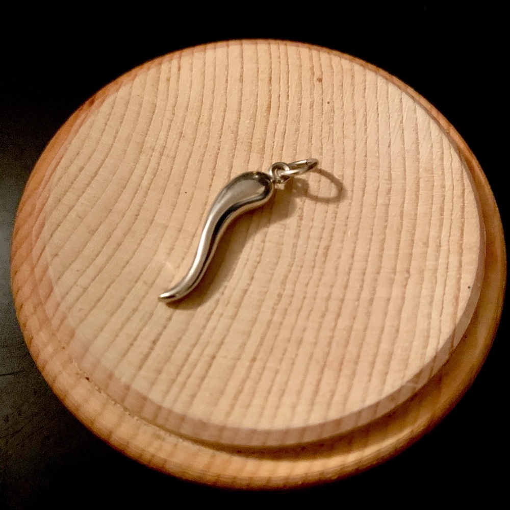 *SOLD* Stunner 14K White Gold Italian Horn Pendant
